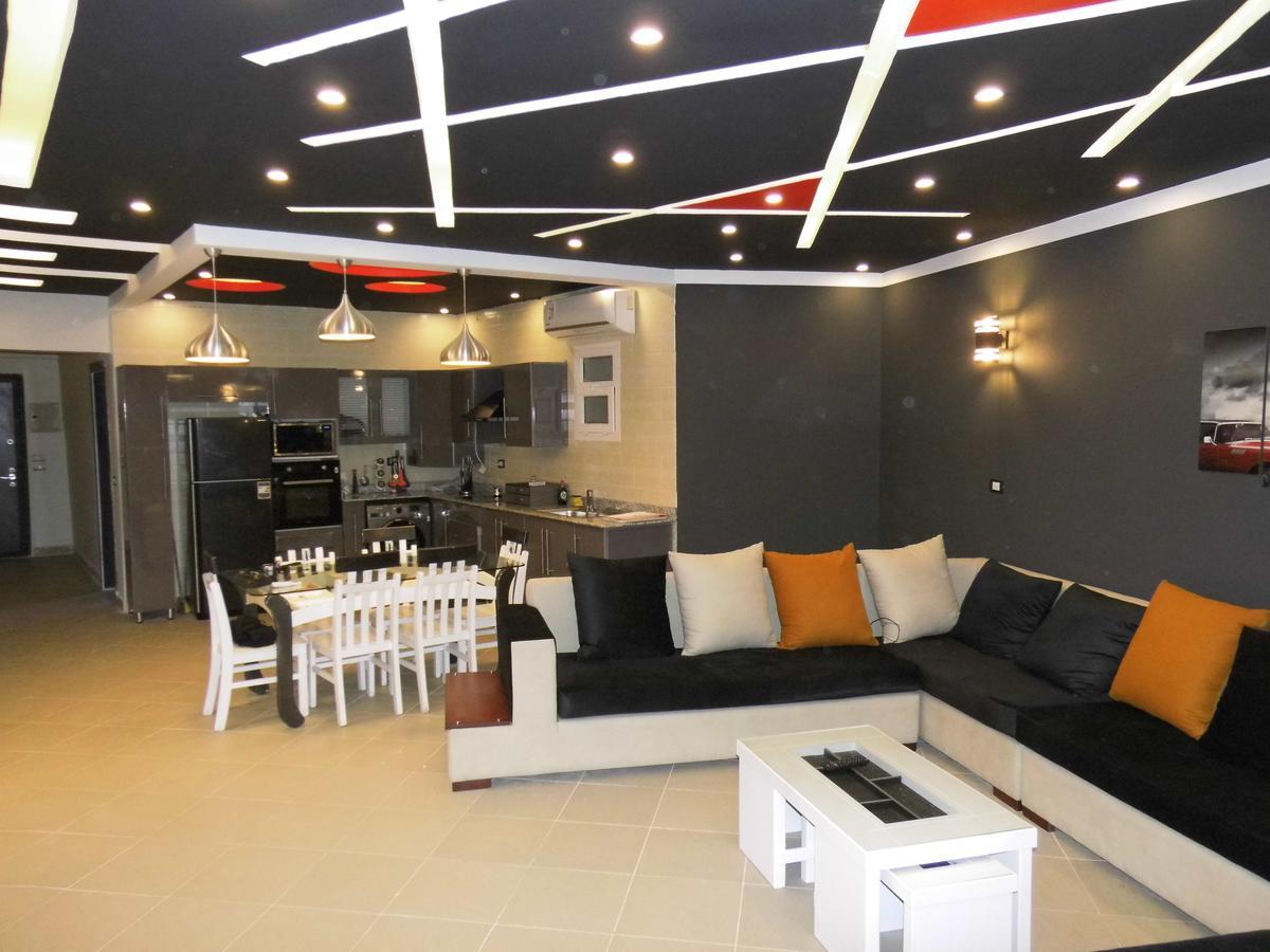 Three-Bedroom Apartment At Louly Beach Resort Айн Сохна Екстериор снимка